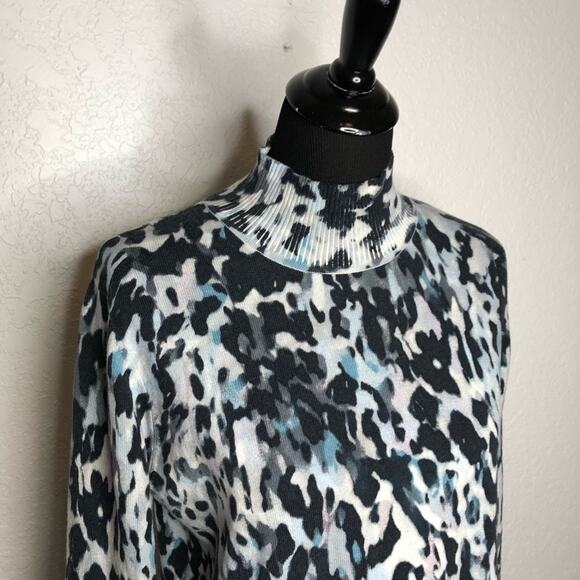 Tyler Boe white black blue fringe trim animal print sweater size Medium - Picture 2 of 13